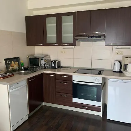 Diana Apartment *