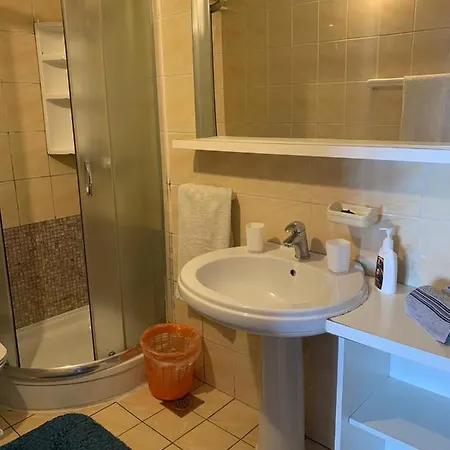 Diana Apartment *